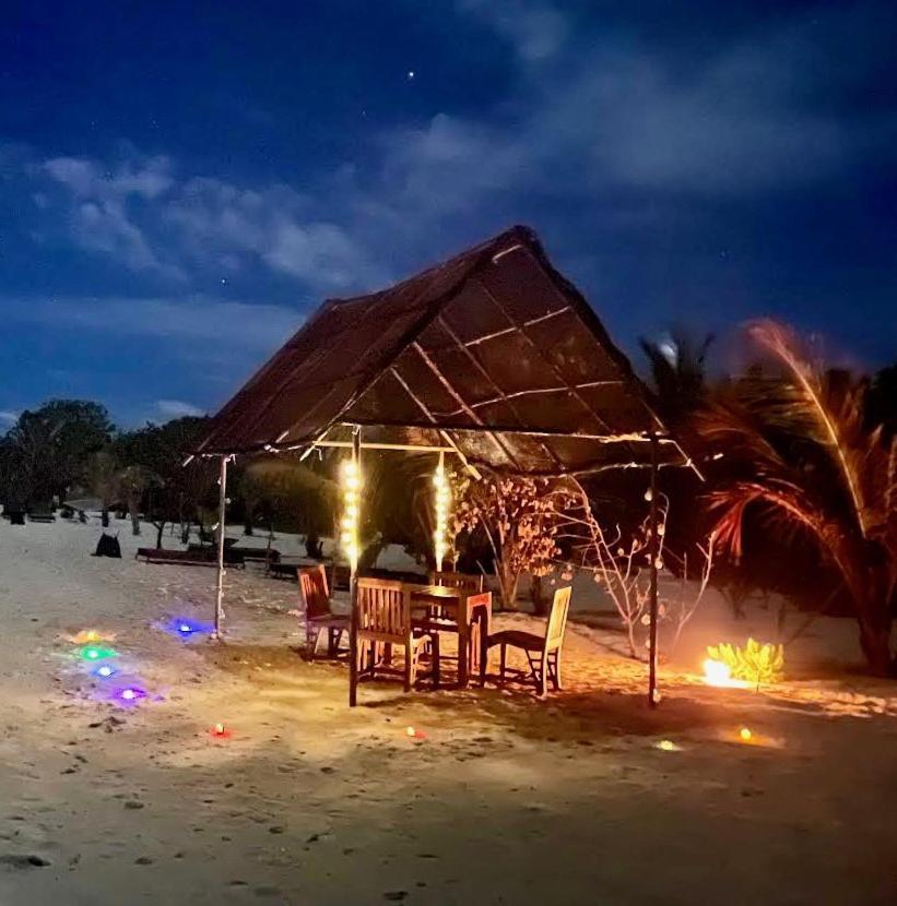 Shamar Guesthouse&Dive Maamigili Eksteriør billede